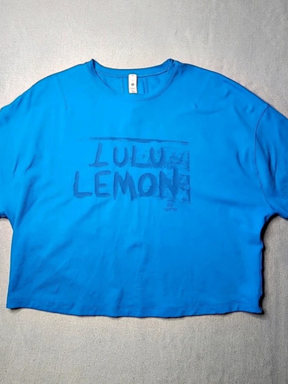 lululemon Women's Abrasion Resistant Training T-Shirt Ed Curtis Color Blue Sz 6